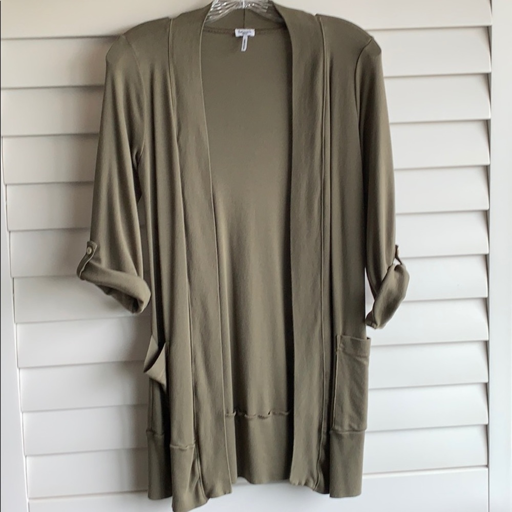 Splendid top. Sz M